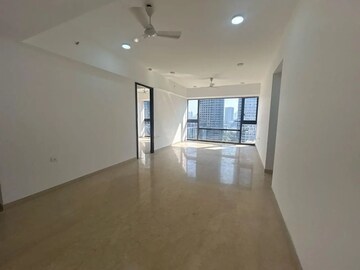 Room in 3 BHK Apartment at Lodha Marquise, Worli – for Sale