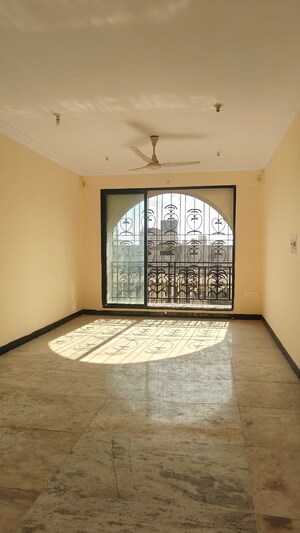 Room in 2 BHK Apartment at Versova – for Sale