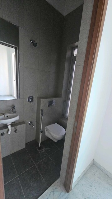 Bathroom in 4 BHK Apartment at Kalpataru Avana, Parel – for Sale