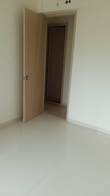 Room in 2 BHK Apartment at Rajesh Raj Infinia, Malad West – for Rent