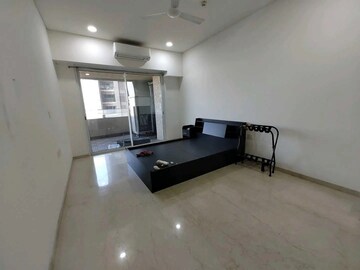Room in 3 BHK Apartment at Lokhandwala Minerva Mahalaxmi, Mahalaxmi – for Sale