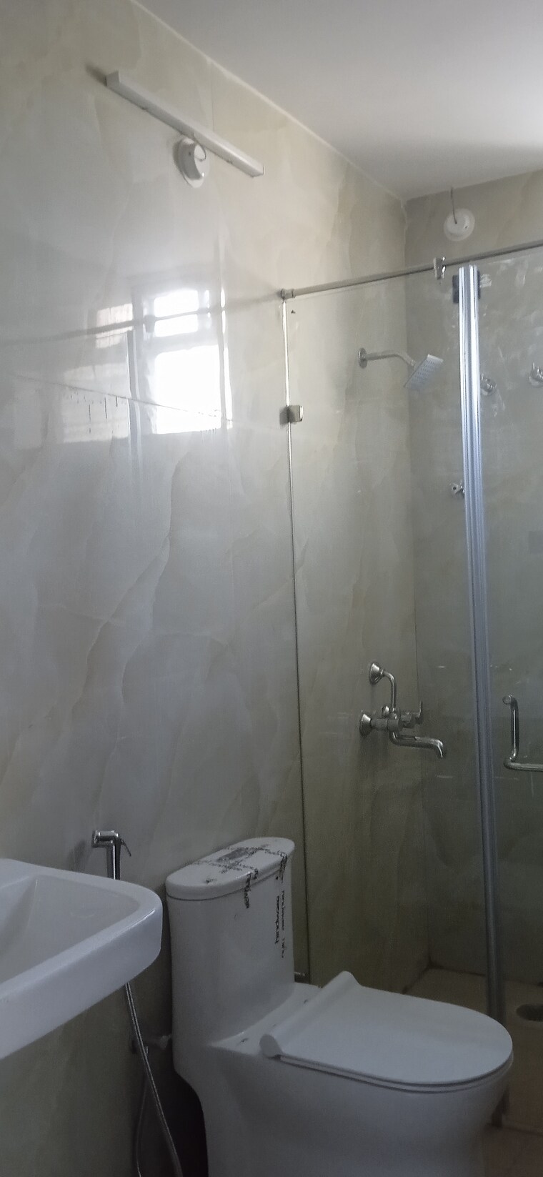 Bathroom, red hills 3 Bedroom 1640 Sq.Ft. Apartment In Red Hills Hyderabad 8384439
