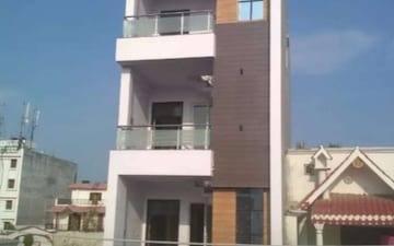 2 BHK Builder Floor For Rent in Jankipuram