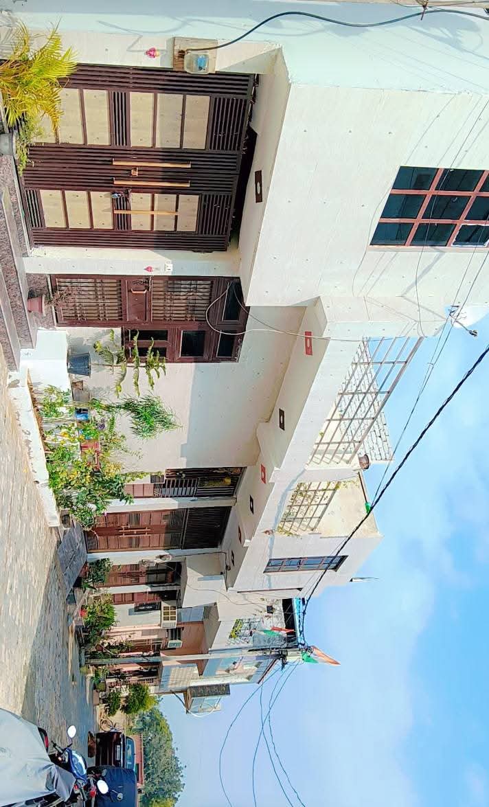 Plot For Sale in Kunti Raj Enclave