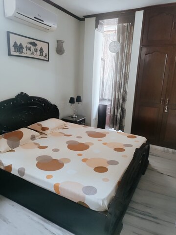 Bedroom in 2 BHK Builder Floor at Chittaranjan Park – for Rent