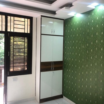 Room in 2 BHK Builder Floor at Pratap Vihar – for Sale