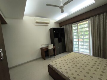 Bedroom in 2 BHK Apartment at Sabri Building Apartment, Chembur – for Rent