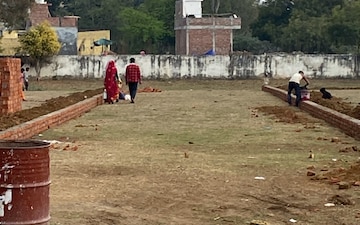 Plot For Sale in Fatehpur Beri