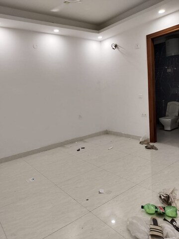 Room in 3 BHK Builder Floor at Freedom Fighters Enclave – for Rent