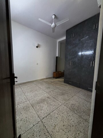 Room in 2 BHK Builder Floor at Malviya Nagar – for Rent
