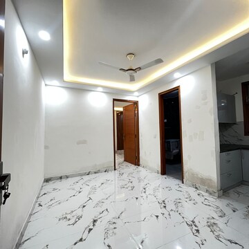 Room in 1 BHK Builder Floor at Saket – for Rent