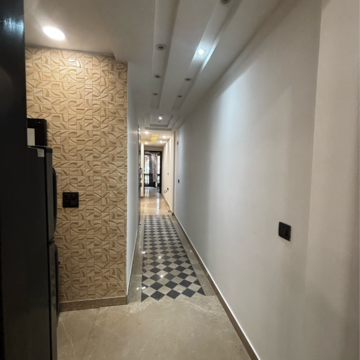 Building Lobby in 2 BHK Builder Floor at Malviya Nagar – for Rent