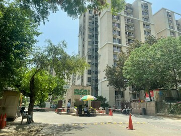 2 BHK Apartment – Exterior View View at Unitech Uniworld Gardens 2, Sector 47 - for Rent