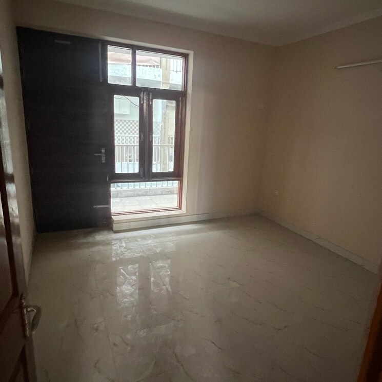 Room, tdi-the-grand-retreat 3 Bedroom 250 Sq.Yd. Builder Floor In Sector 88 Faridabad 8384635