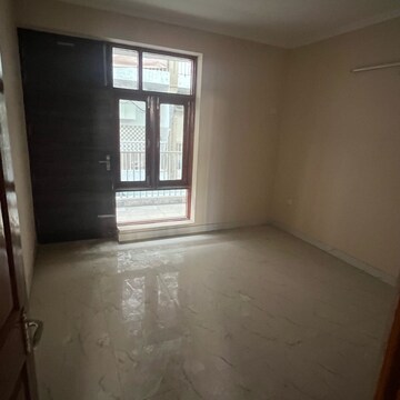 Room in 3 BHK Apartment at TDI The Grand Retreat, Sector 88 – for Rent