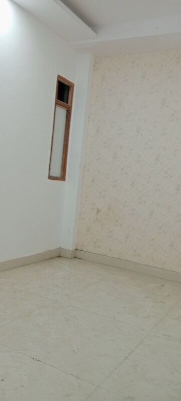 Room in 2 BHK Builder Floor at Govindpuri – for Sale
