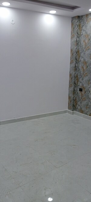 Room in 2 BHK Builder Floor at Govindpuri – for Sale