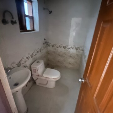 Bathroom in 3 BHK Apartment at TDI The Grand Retreat, Sector 88 – for Rent