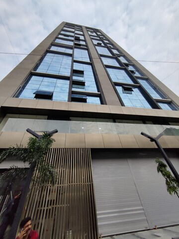  Shop – Exterior View View at Khar West - for Rent