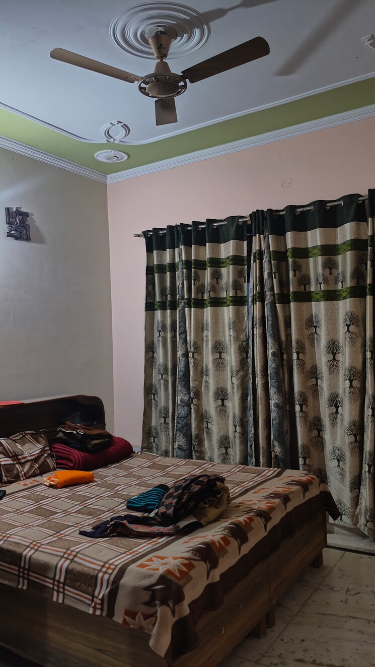 Gym, ambala highway 6+ Bedroom 240 Sq.Yd. Independent House In Ambala Highway Zirakpur 8384773