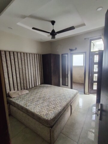 Bedroom in 2 BHK Apartment at Sushma Green vista, Ghazipur – for Rent