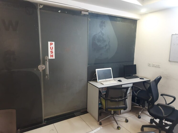 Team Area, paradigm-business-hermitage-park Commercial Office Space in IT/SEZ 525 Sq.Ft. In Dhakoli Village Zirakpur 8384817