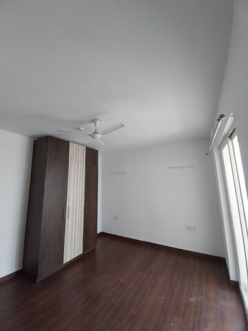 Room in 2 BHK Apartment at SS The Coralwood, Sector 84 – for Rent