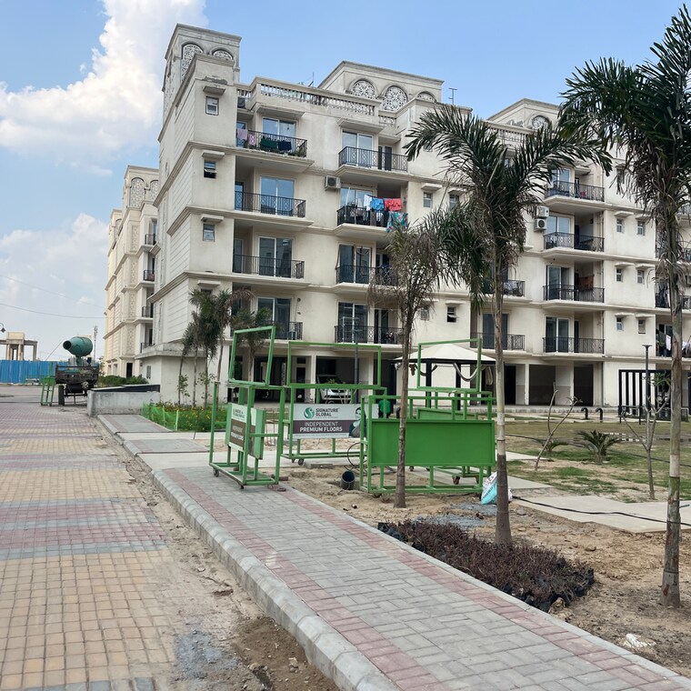 Exterior View, signature-global-park 3 Bedroom 1119 Sq.Ft. Apartment In Sohna Sector 33 Gurgaon 8384919