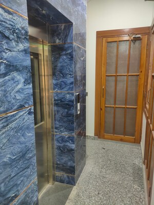 Lift in 3 BHK Apartment at Sahastradhara Road – for Sale