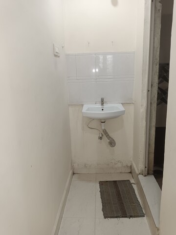 Master Bedroom in 1 BHK Apartment at Kondapur – for Rent