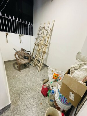 Master Bedroom in 6+ BHK Independent House at Garhi – for Sale