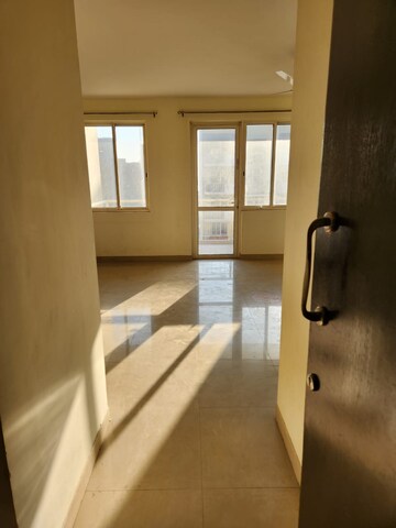 Room in 3 BHK Apartment at M3M Woodshire, Sector 107 – for Rent