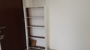 Furnished Amenities in 3 BHK Apartment at Hiranandani Fortune City, New Panvel – for Rent