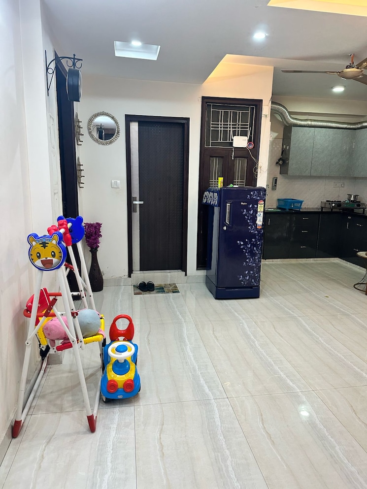  Parking, palam-vihar-residents-association 2 Bedroom 173 Sq.Ft. Builder Floor In Palam Vihar Gurgaon 8385121