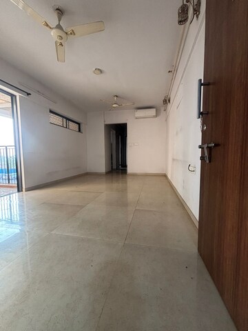 2 BHK Apartment For Rent in Lodha Palava City Lakeshore Greens, Dombivli East