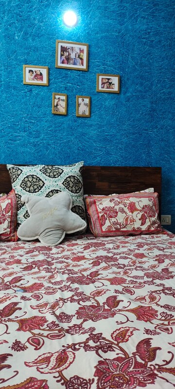 Bedroom in 2 BHK Apartment at Valentine Apartments, Goregaon East – for Rent