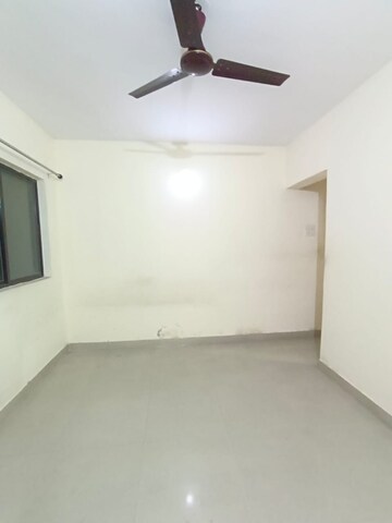 Room in 3 BHK Apartment at Siddhivinayak Shubhashree Residential, Akurdi – for Rent