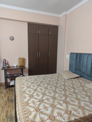 Bedroom in 2.5 BHK Apartment at Futec Gateway, Sector 75 – for Rent