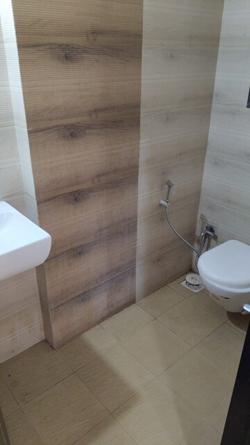 Bathroom in 1 BHK Apartment at Vakola – for Rent