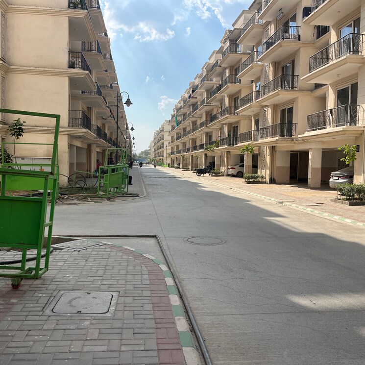 Exterior View, signature-global-park-4-and-5 3 Bedroom 1081 Sq.Ft. Apartment In Sohna Sector 34 Gurgaon 8385182