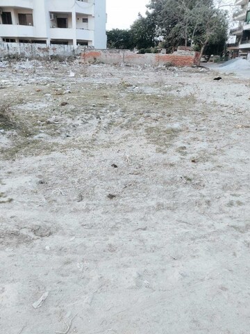  Plot For Sale in BPTP Parkland, Sector 75