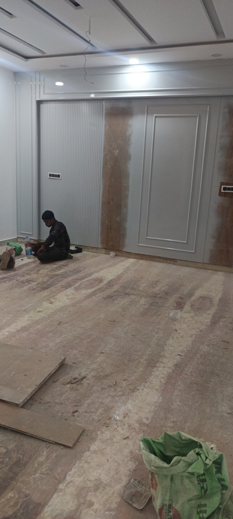  Parking, rohini sector 11 3 Bedroom 1200 Sq.Ft. Builder Floor In Rohini Sector 11 Delhi 8385279