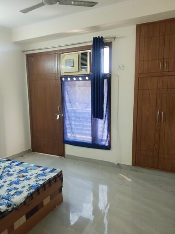 1 BHK Builder Floor For Rent in Paryavaran Complex
