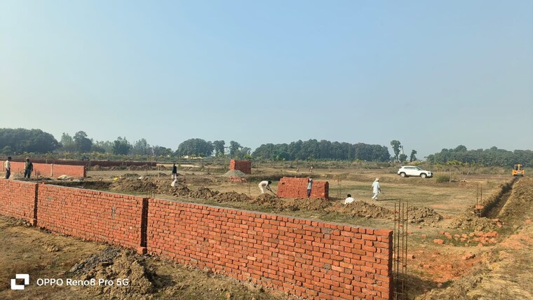 undefined, nh 24  1000 Sq.Ft. Plot In Nh 24 Gorakhpur 8385404