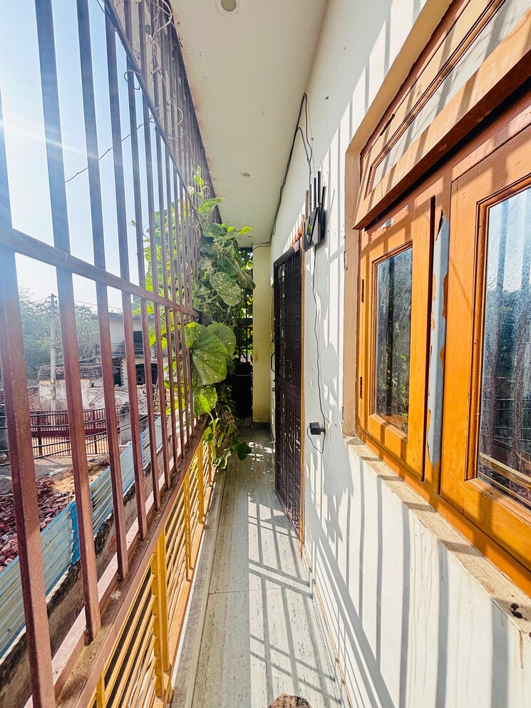 Balcony, ireo-gurgaon-hills 6 Bedroom 120 Sq.Yd. Independent House In Gurgaon Faridabad Road Gurgaon 8385389