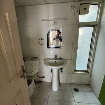 Bathroom in 2.5 BHK Apartment at Supertech Cape Town, Sector 74 – for Rent