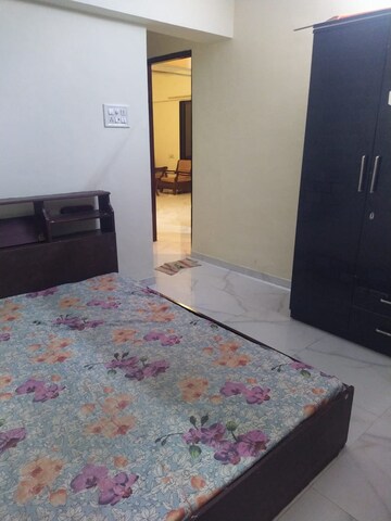 Room in 2 BHK Apartment at Rohit Towers, Malad West – for Rent