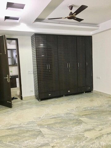 3 BHK Builder Floor – Exterior View View at Paryavaran Complex - for Rent