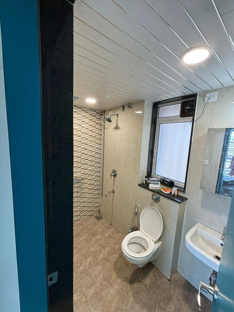 Bathroom, sheth-midori 2 Bedroom 738 Sq.Ft. Apartment In Dahisar East Mumbai 8385509
