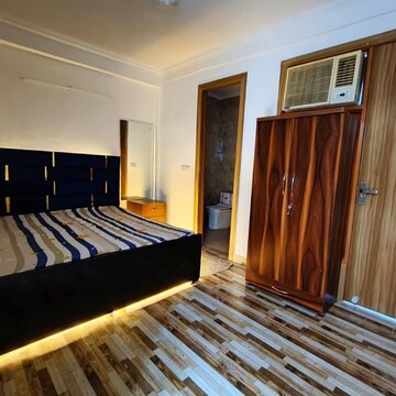 Bedroom in 1 BHK Builder Floor at Saket – for Rent